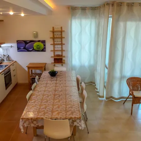 4 Bedroom Villa With Sea View In Byala Villa *